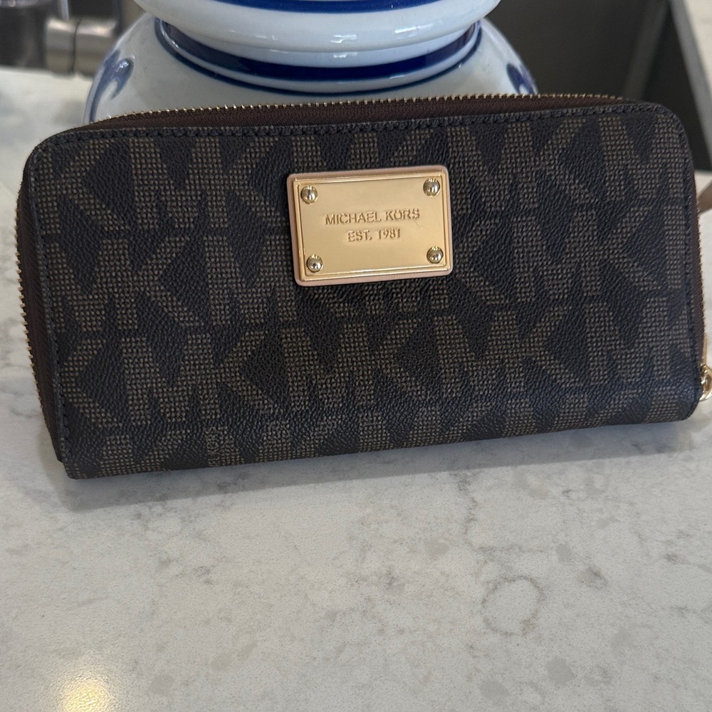 Michael Kors Dark Brown Logo Zip Wallet